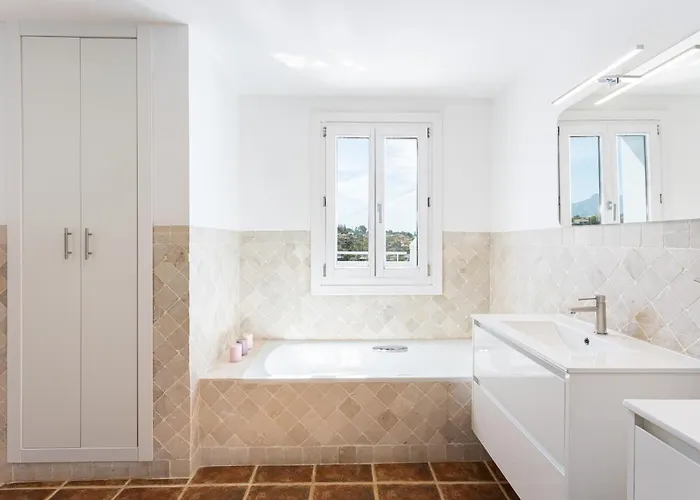 Private 4 Bedrooms House Shared Pool Montevideo Hills Golf By Aorastay *