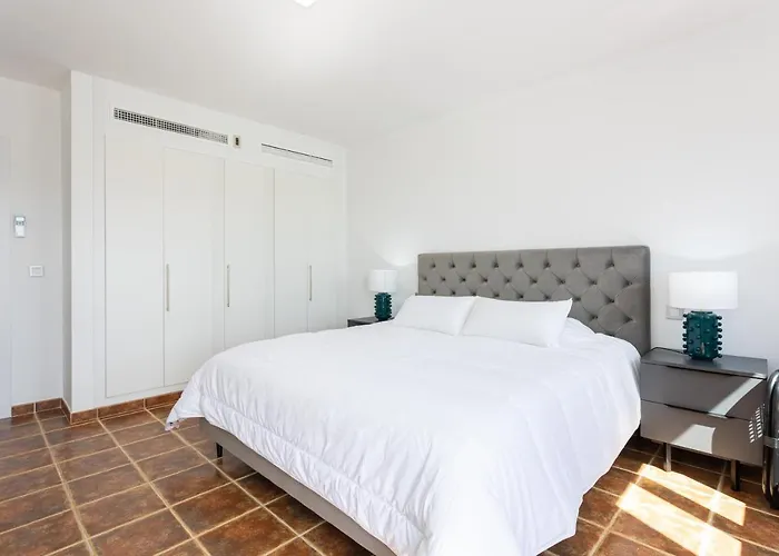 Hotel Private 4 Bedrooms House Shared Pool Montevideo Hills Golf By Aorastay *